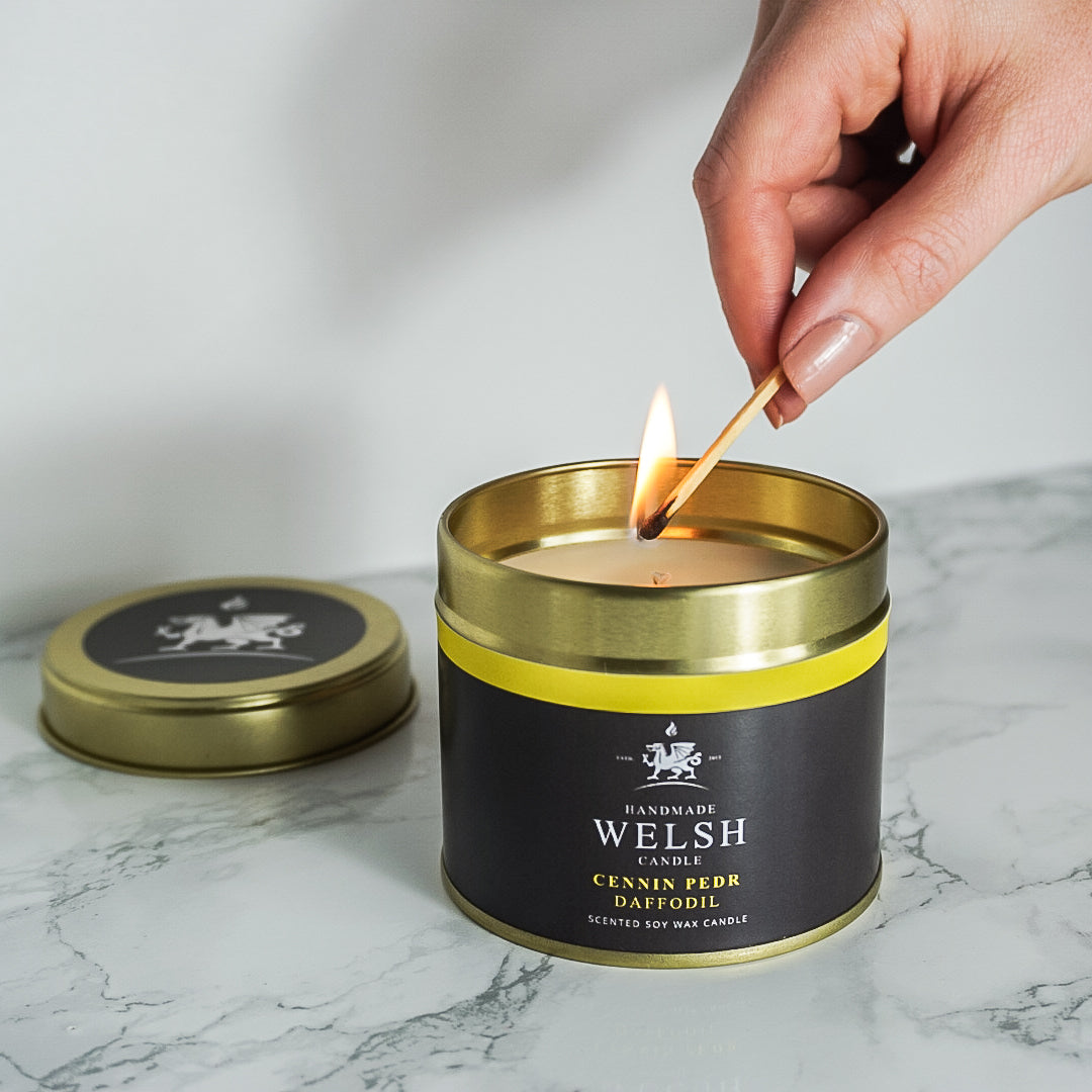 Daffodil Tin Candle
