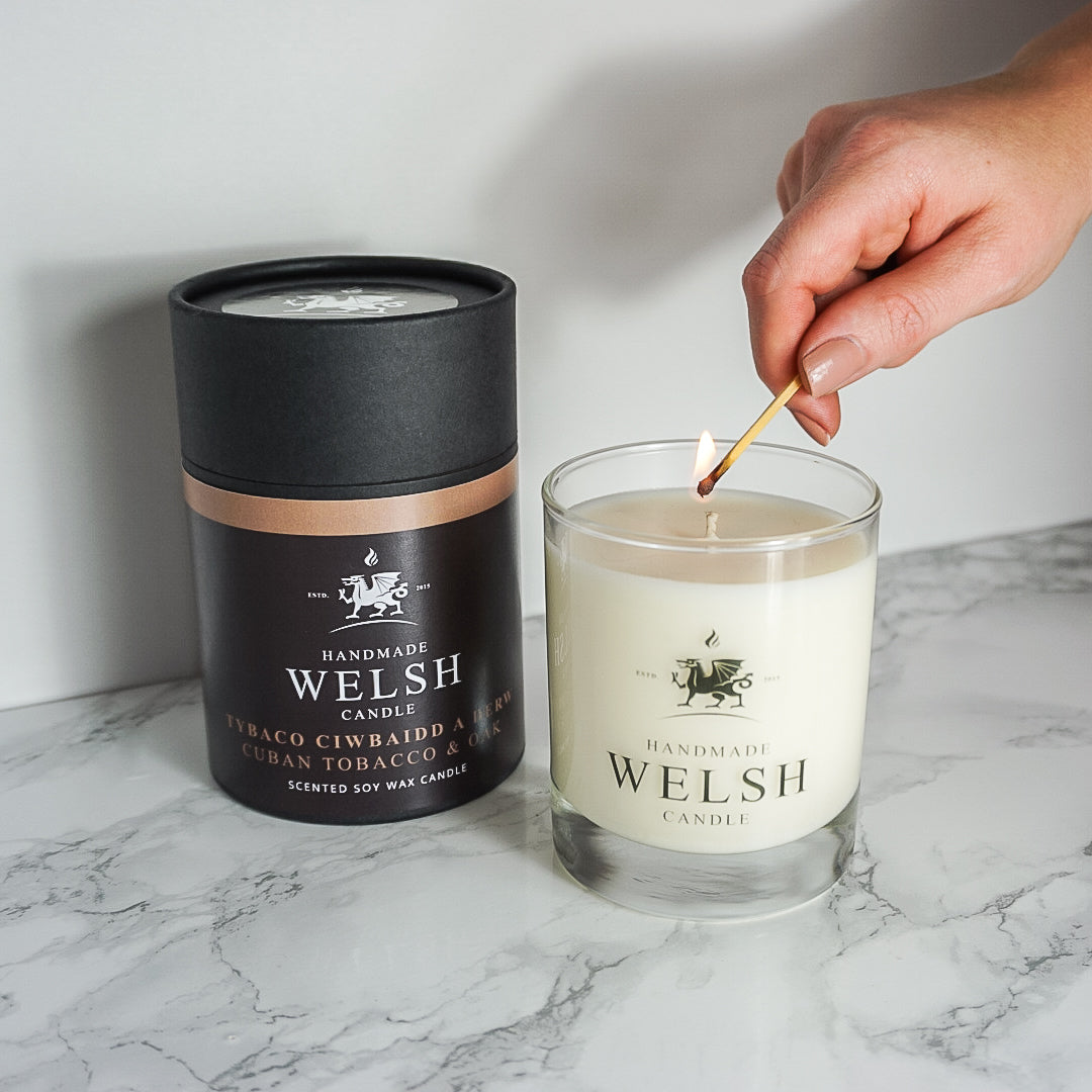 Cuban Tobacco & Oak Glass Jar Candle